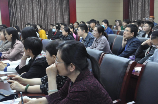 交流5月7日,我院邀请华南师范大学心理学院温忠麟教授进行学术交流